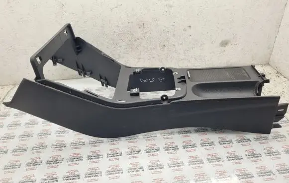 Volkswagen Golf Plus Center console 5M1863243B 5M0862534D