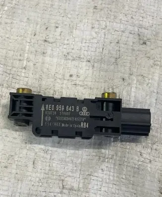 Audi A4 S4 B7 8E 8H Airbag deployment crash/impact sensor 8E0959643B 270907 020720