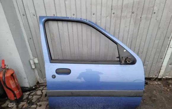 Ford Fiesta Front door