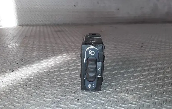Opel Vivaro Headlight level height control switch 91166822 8200022569