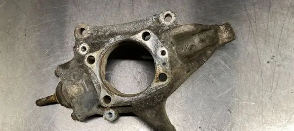 Volvo S80 Front wheel hub 9461943