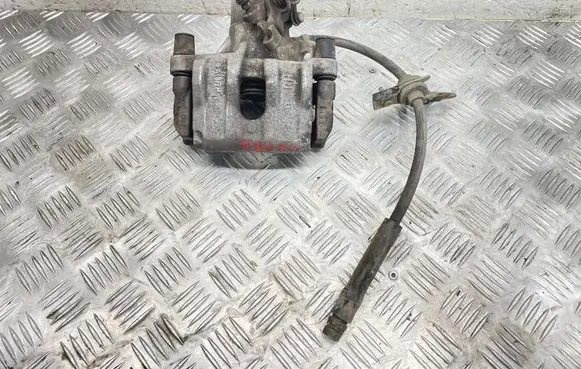 Ford C-MAX II Rear brake caliper 522A