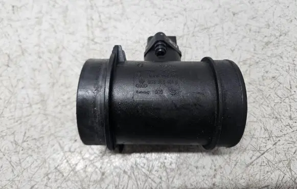 Audi A6 S6 C5 4B Mass air flow meter 0281002403 059906461B