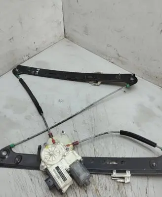 BMW X3 E83 Front door electric window regulator 69259641 S007083006