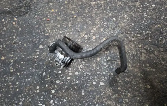 Land Rover Range Rover L322 Power steering pump