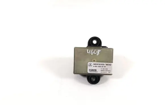 Mercedes-Benz A W176 Glow plug pre-heat relay A6519002203
