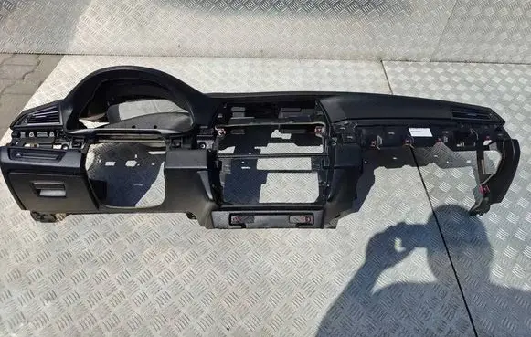 BMW 5 F10 F11 Dashboard 9166657 13B200FB