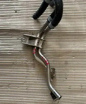 Lexus IS III XE30 Engine coolant pipe/hose