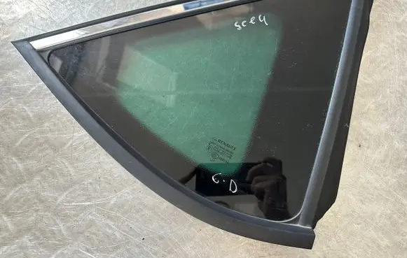 Renault Scenic IV - Grand scenic IV Rear side window 833062522R 833060751R