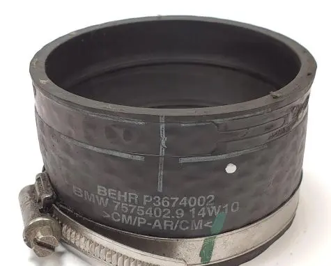 BMW 5 F10 F11 Intercooler hose/pipe 7575402