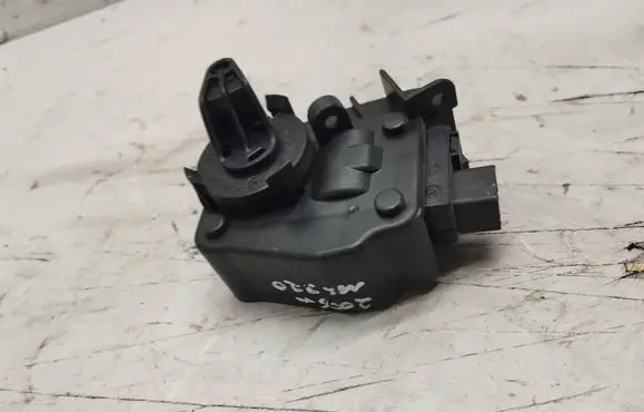 Mercedes-Benz ML W164 Air flap motor/actuator 412650750 080867