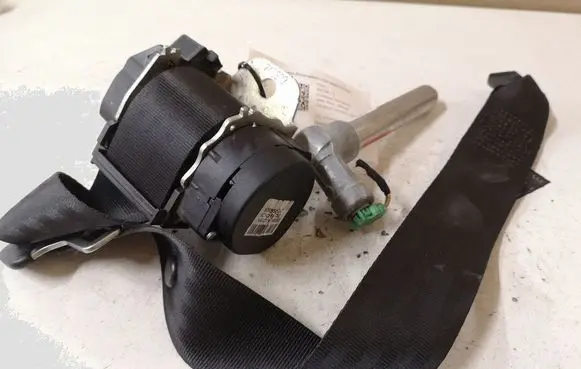 Volvo V50 Rear seatbelt 6085750R0