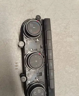 Volkswagen Golf VII Climate control unit 5G0907426AQ 5HB01266550