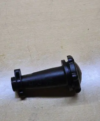 BMW M5 Oil fill pipe 7834112 62440410 244041
