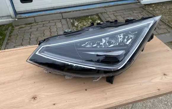 Seat Ibiza IV (6J,6P) Headlight/headlamp 6F1941007C