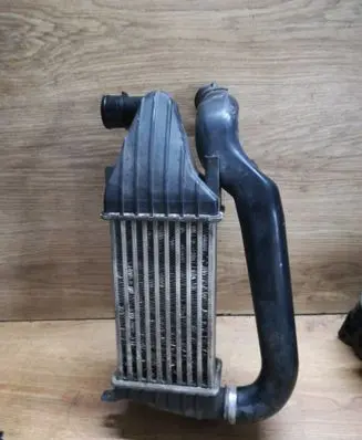 Opel Astra H Intercooler radiator 