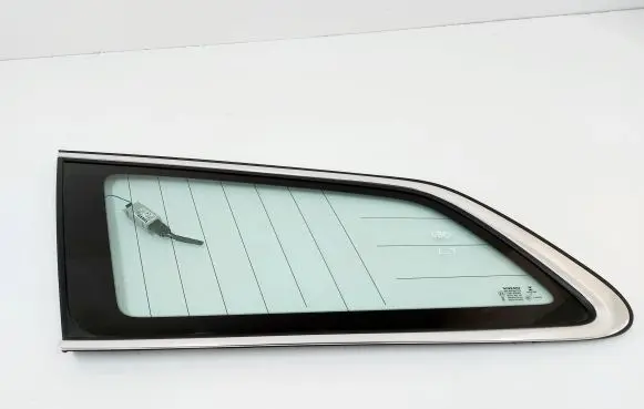 Volvo S90, V90 Rear side window