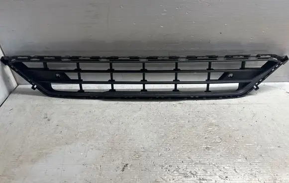 Volvo XC60 Front bumper lower grill 32234933