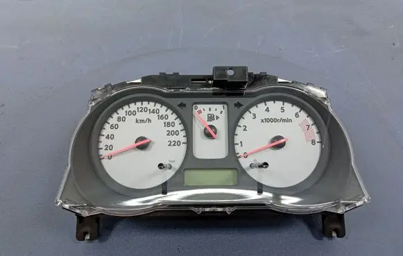 Nissan Note (E11) Speedometer (instrument cluster) 9U52A