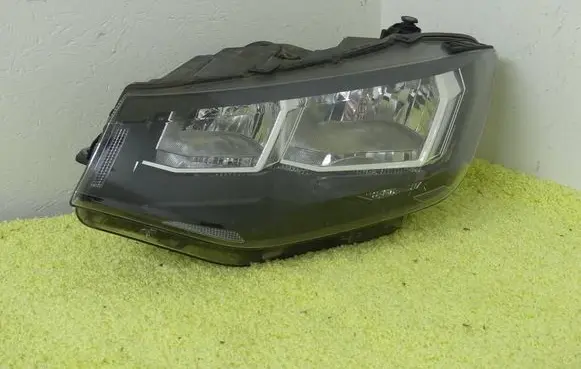 Volkswagen Caddy Headlight/headlamp 2K8941005A