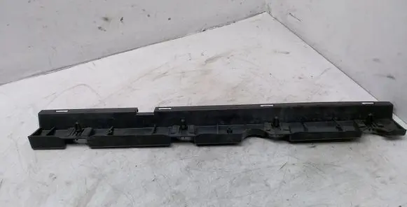 Sill/side skirt trim
