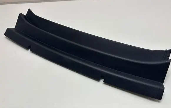 Volvo XC40 Engine bonnet/hood lock trim molding 32234593