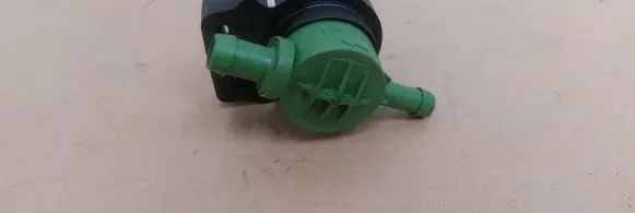 Mercedes-Benz SLK R171 Vacuum valve A0004706593