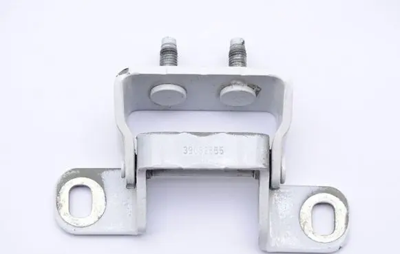 Mitsubishi Pajero Tailgate hinge 