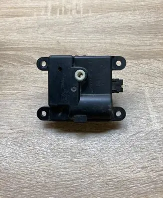 Nissan Altima Air flap motor/actuator 2L35130840