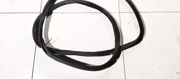 Opel Corsa D Rubber seal front coupe door 