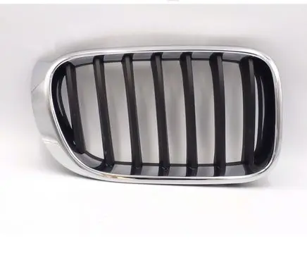 BMW X3 F25 Front bumper upper radiator grill 51117338572
