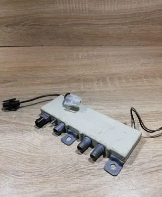 BMW 5 E39 Aerial antenna amplifier 8378090
