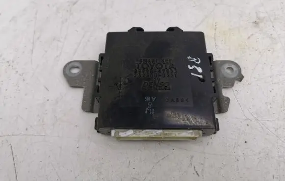Toyota Prius (XW20) Keyless (KESSY) go control unit/module 8999047023 2325000320