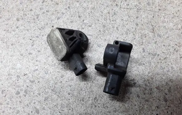 Mercedes-Benz ML W166 Airbag deployment crash/impact sensor A1668210151
