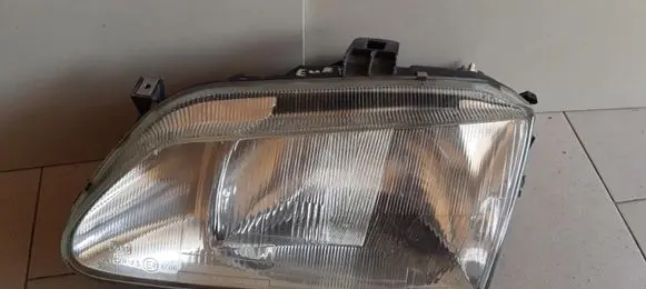 Renault Scenic I Headlight/headlamp 7700831462