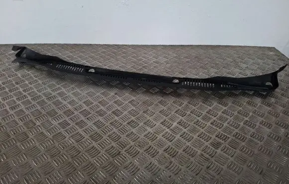 Volkswagen Caddy Wiper trim 2K0819403