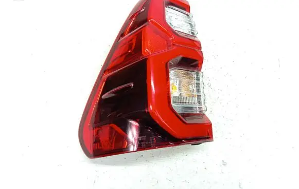 Toyota Hilux VIII Rear/tail lights lampahiluxtyl