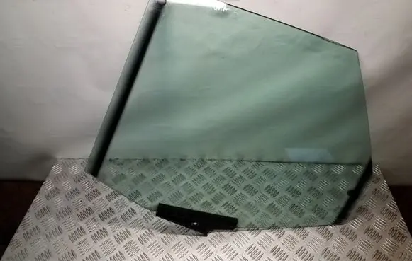 Audi 80 90 S2 B4 Rear door window glass 