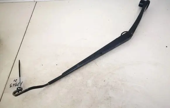 Chrysler Pacifica Front wiper blade arm