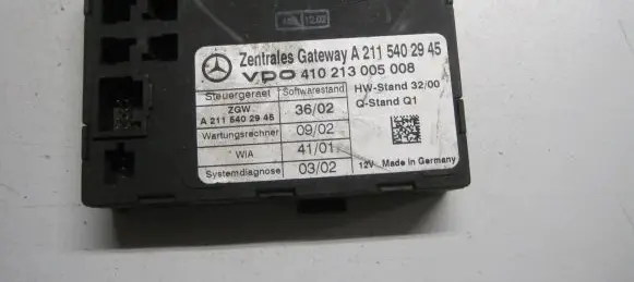 Mercedes-Benz E W211 Gateway control module A211540945