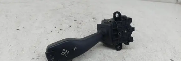 BMW 5 E39 Indicator stalk 8363668M 00104010 01104010