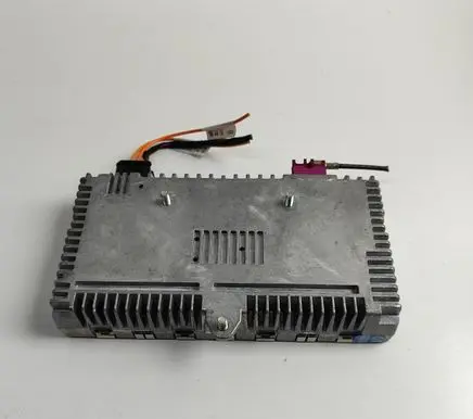 Mercedes-Benz C W204 HiFi Audio sound control unit A1669003407 A1668202089
