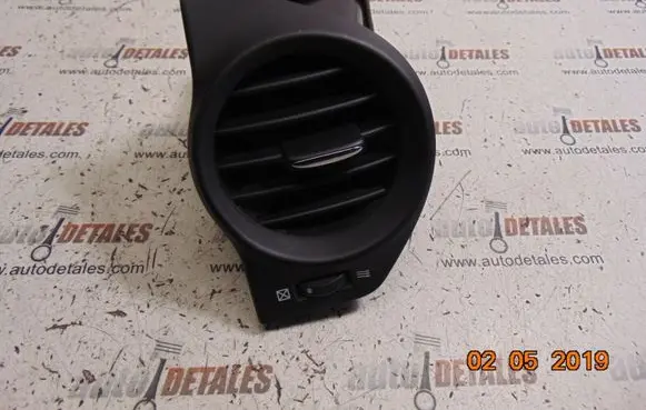 Lexus IS 220D-250-350 Dashboard side air vent grill/cover trim 5566053030