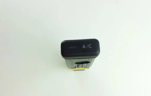 Toyota Avensis T220 Air conditioning (A/C) switch 155340 KL4095