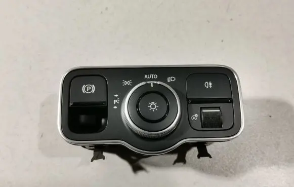 Mercedes-Benz GLB x247 Light switch A2479052902