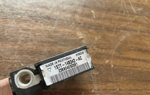 Ford Mondeo Mk III Airbag deployment crash/impact sensor 1S7T14B342AC