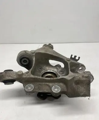 BMW 5 G30 G31 Rear wheel hub 62165410