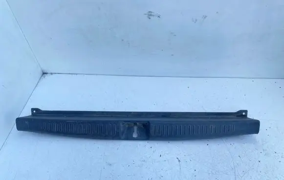 Toyota Avensis T220 Trunk/boot sill cover protection 5838705060