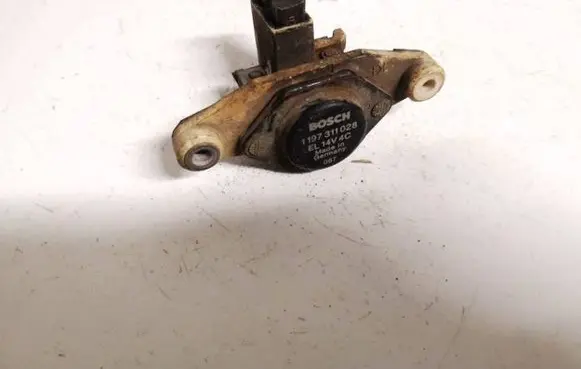 Mercedes-Benz E W124 Generator/alternator part 1197311028 el12v4c