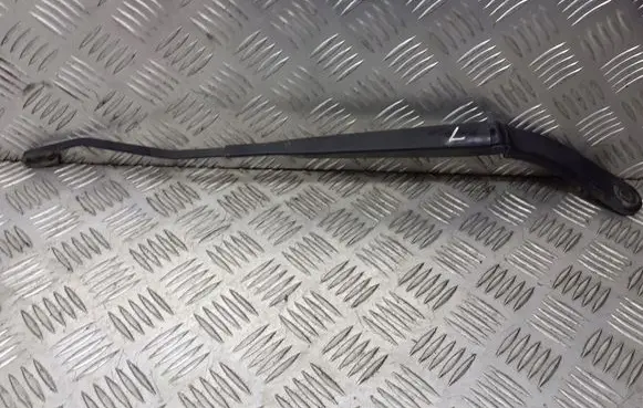 Renault Megane II Front wiper blade arm